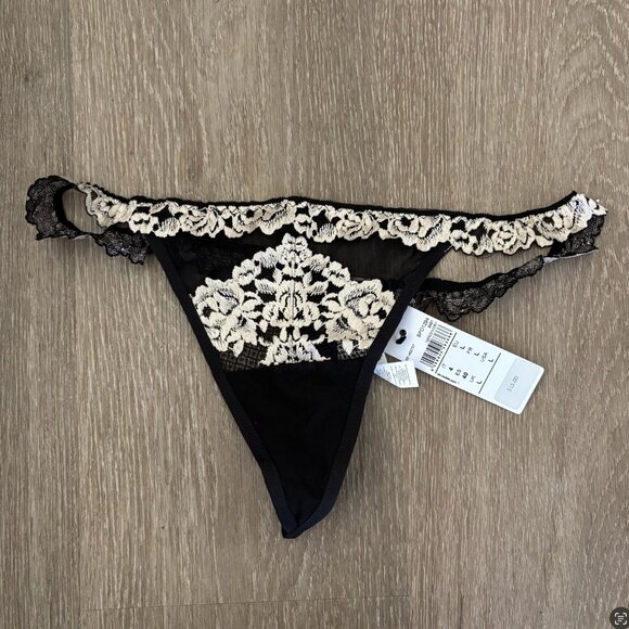 Intimissimi Pretty Flower thong in black/white size large - Picture 1 of 2